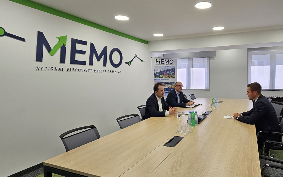 Средба во МЕМО со Питер Холица, заменик државен секретар за ЕУ и меѓународни односи во Министерството за енергетика на Унгарија